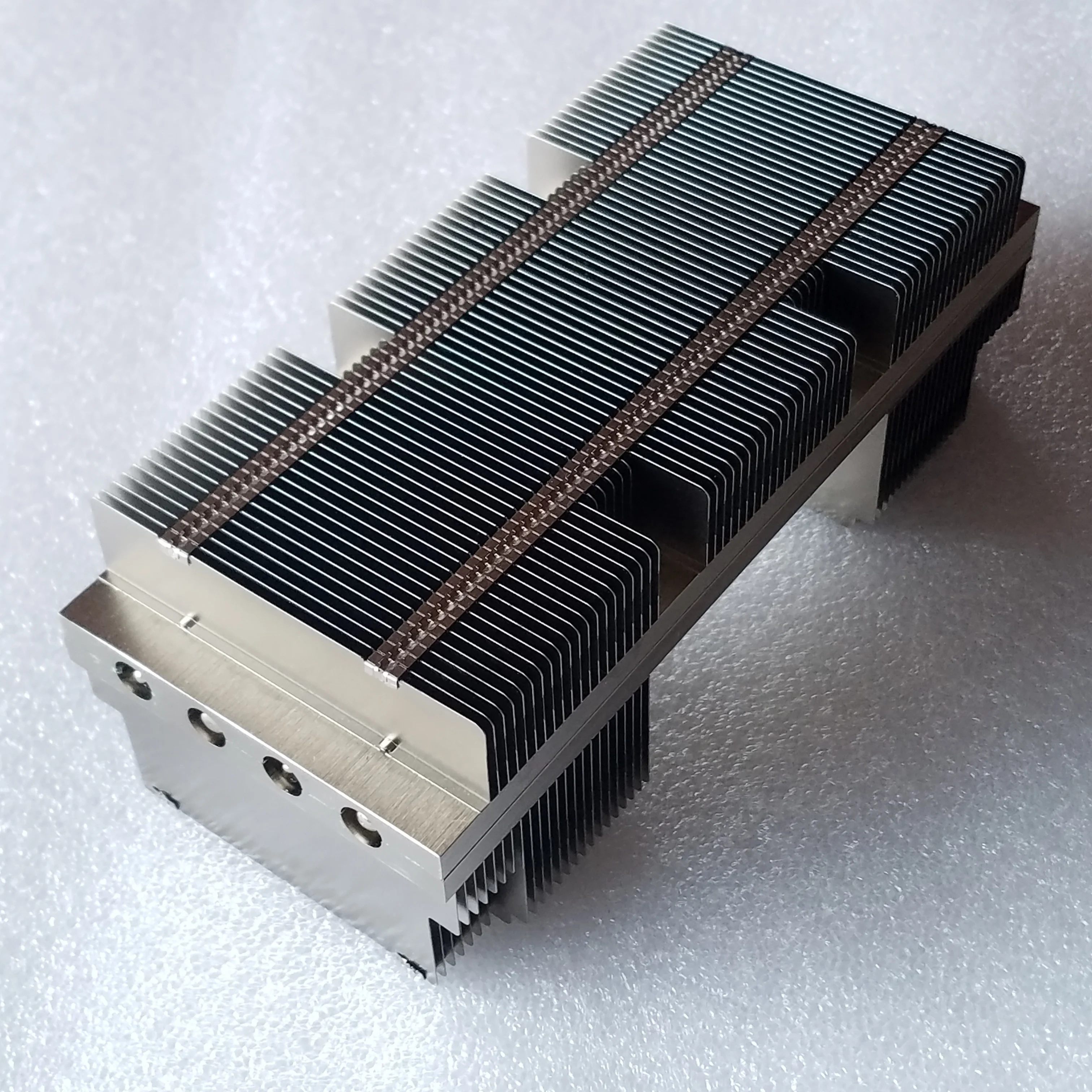 Nickel Plating Surface Treatment and Heatpipes Type LED Heat sink