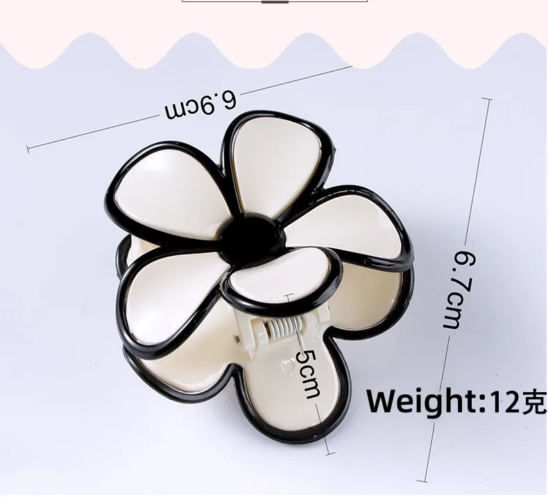 Sweet Frosted Medium Size Five Petal Flower Claw Clip Elegant Flower Hair Clips for Women Hair Accessories