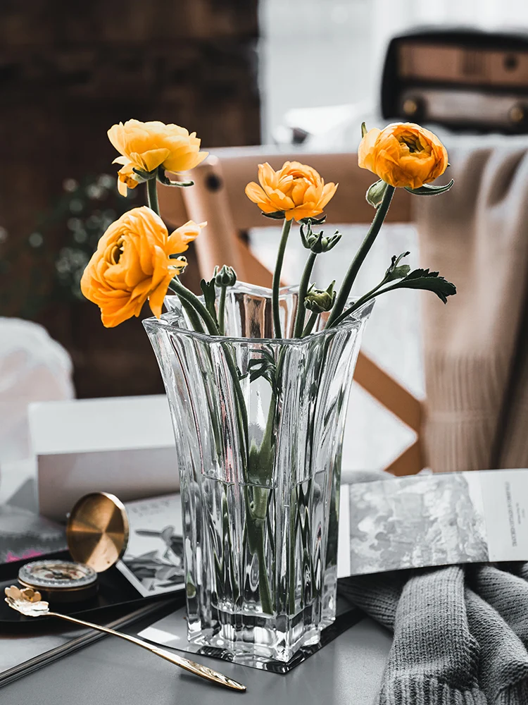 New Fashion Liuli Glass Crystal Vase Modern Home Light Luxury Desktop Decoration Glas Wedding Flower Vase