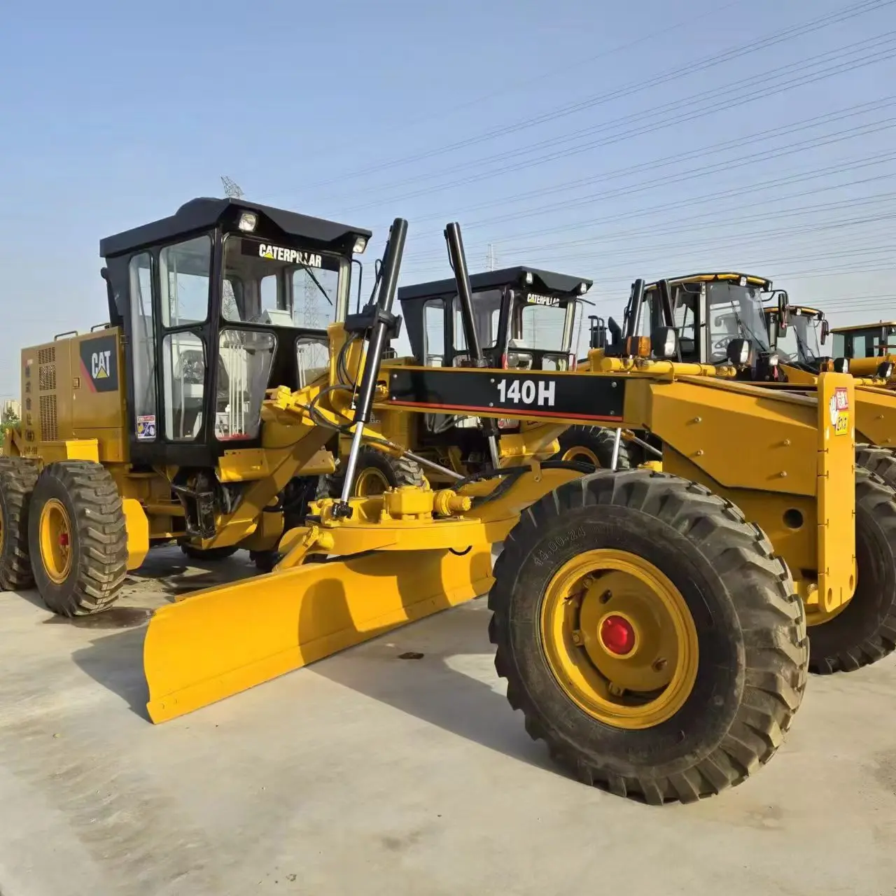 Powerful Caterpillar Road Construction Machinery Grader Caterpillar 140H Caterpillar 140M 140K For Sale