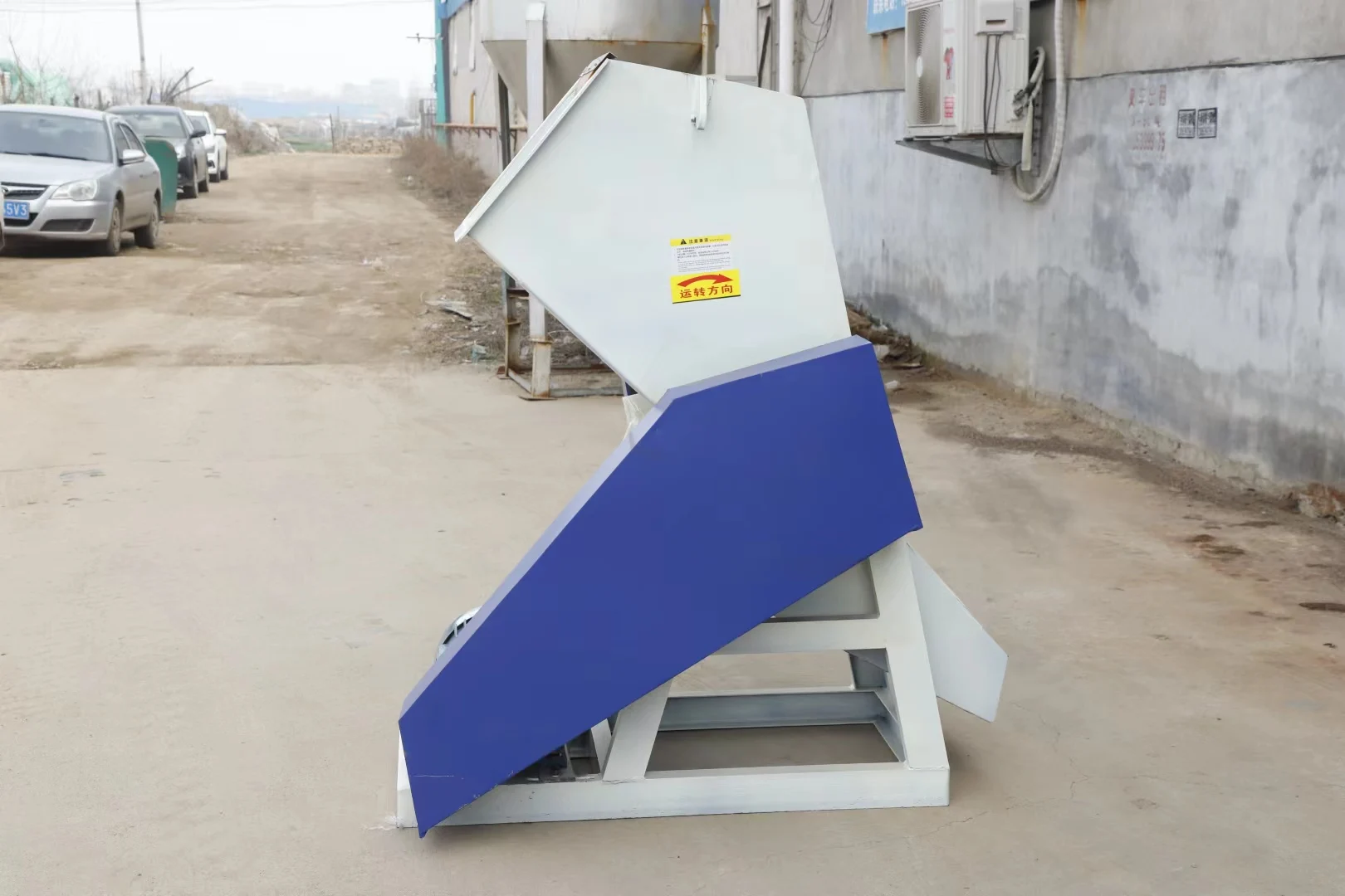 CRUSHER 400 PIC03.jpg