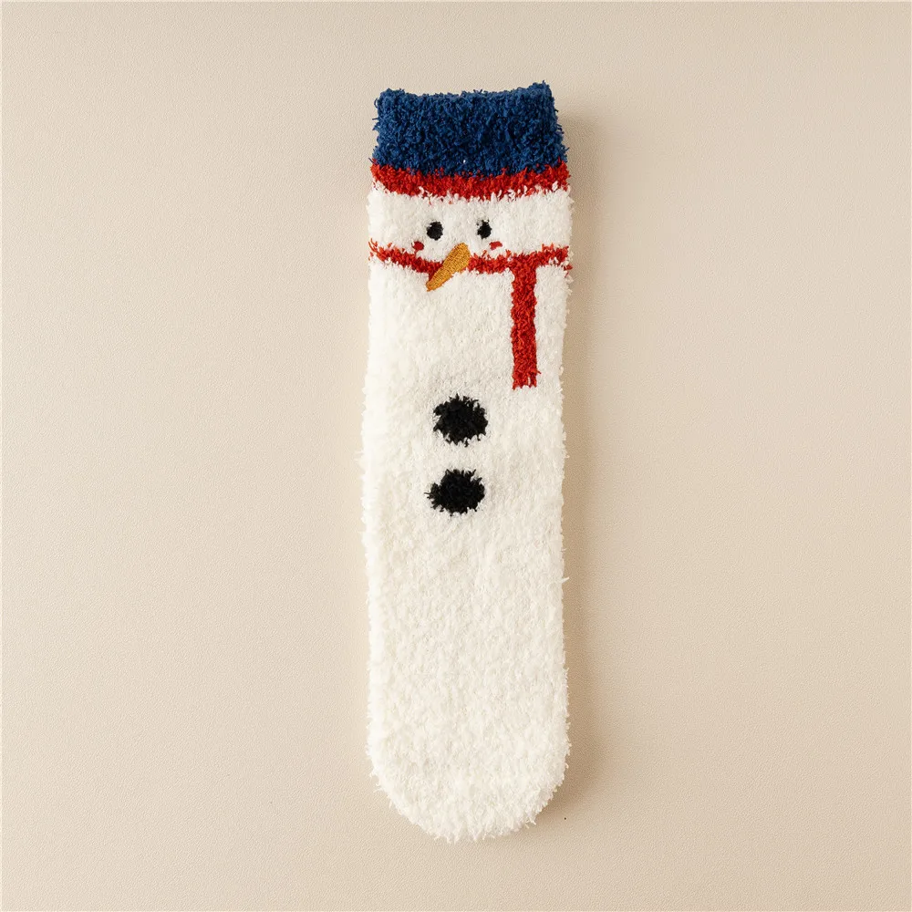 Xinanghui  Custom Logo 2022 Christmas Cozy Cabin Soft Coral Fleece Floor Socks Warm Fluffy Winter Sleep Fuzzy Socks For Women