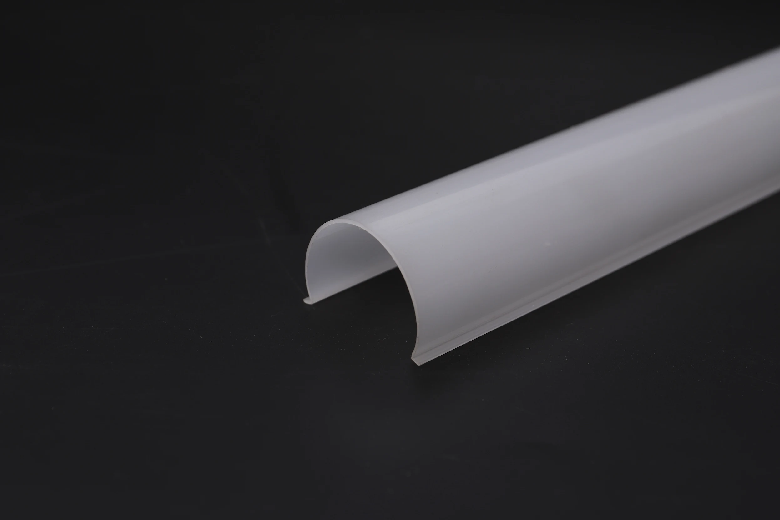 Kebao High Quality Clear Pc Pa Clear Hard Plexiglass Tube Customized Size Thickness Extruded Plastic Tube Transparent Pipe