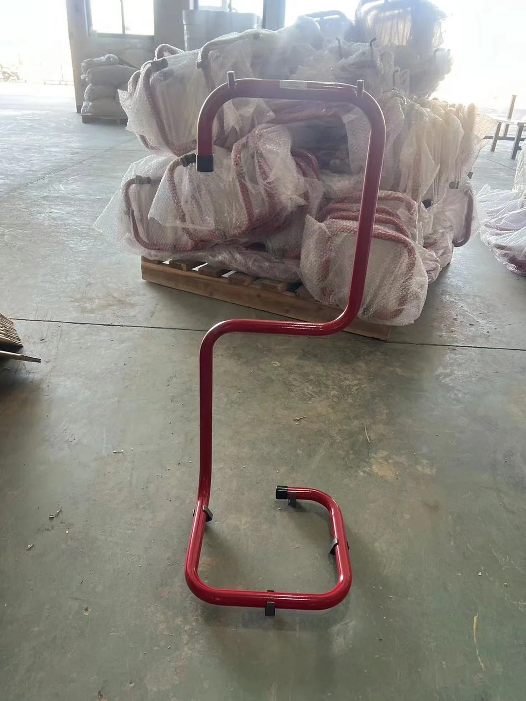 Metal One Hook Two Hooks Red Color Fire Extinguisher Metal Stand