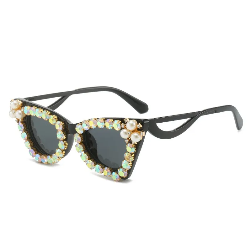 Luxury design pearl diamond trendy ladies sunglasses hip hop eyewear 2023