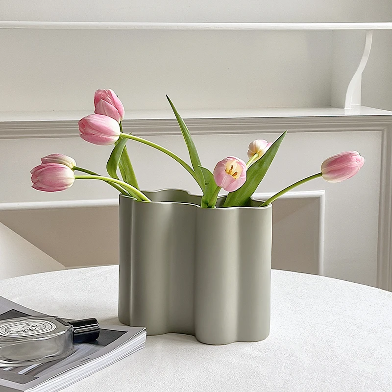 Creative Nordic Flower Arrangement Creative Burning Flower Vase Matte Gray Hydroponic Ceramic Vase Home Decor
