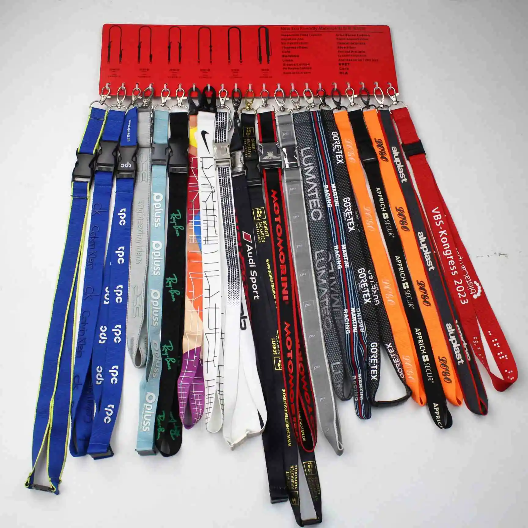 Hight Quality New Arrival LED Light-Up Flashing Lanyards, Keychain Key Holder Necklace/