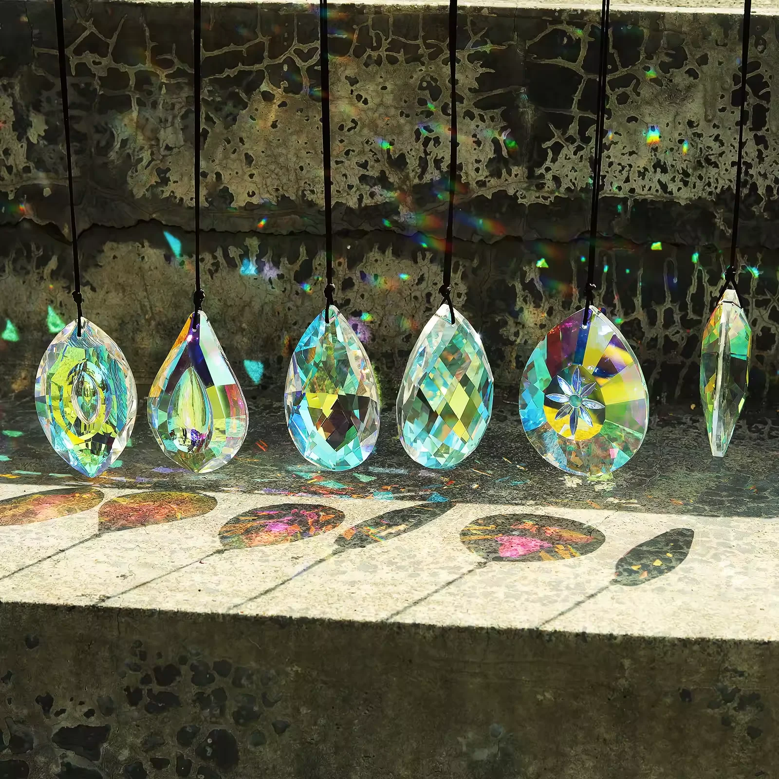 Modern Colorful Crystal Sun Catcher Prism UV Glass Hanging Pendant Ornament Home Garden Christmas Day Party Wedding Decoration