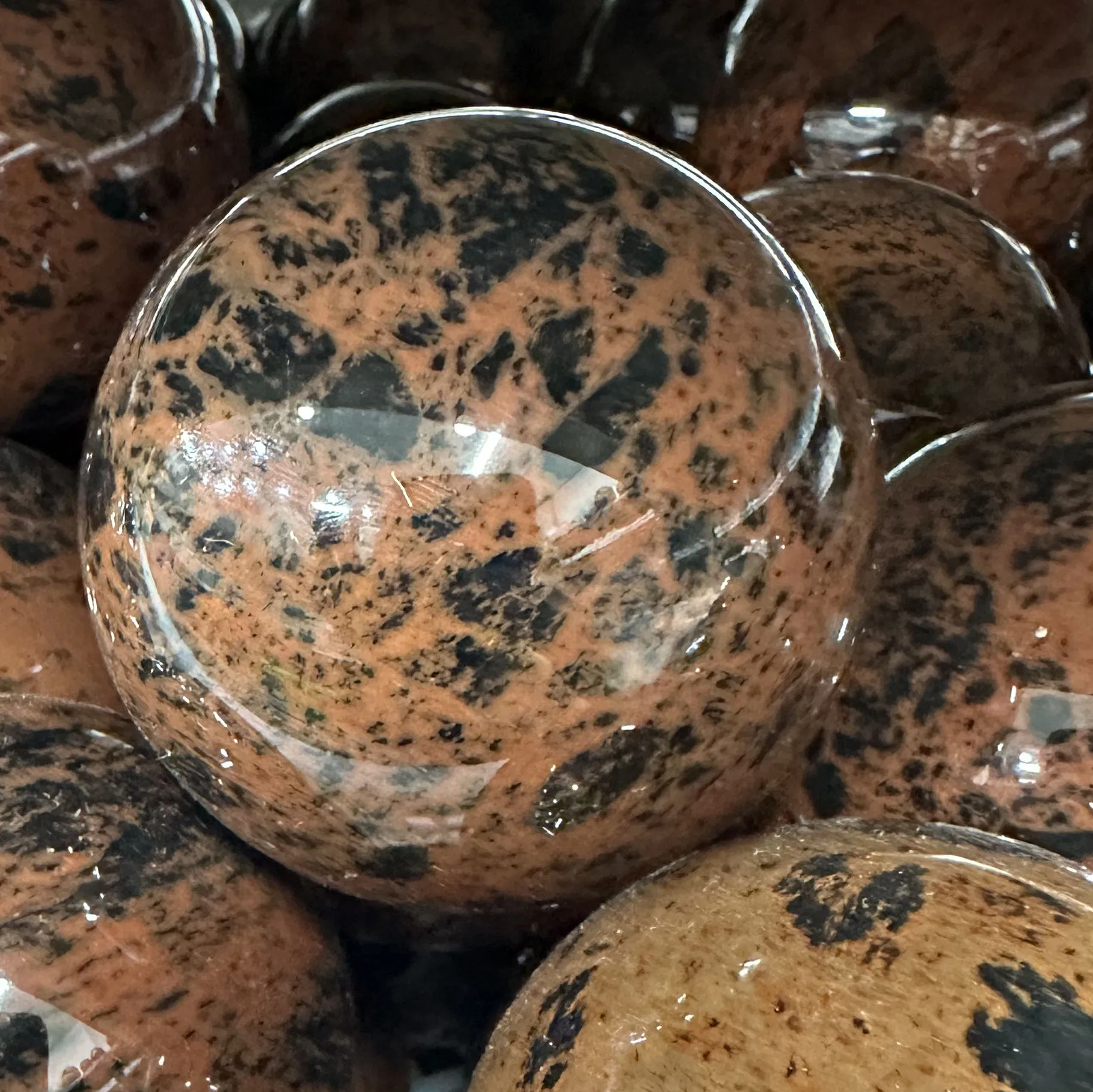 Wholesale red obsidian stone quartz crystal johnstonotite spheres ball crafts stone gifts for decoration