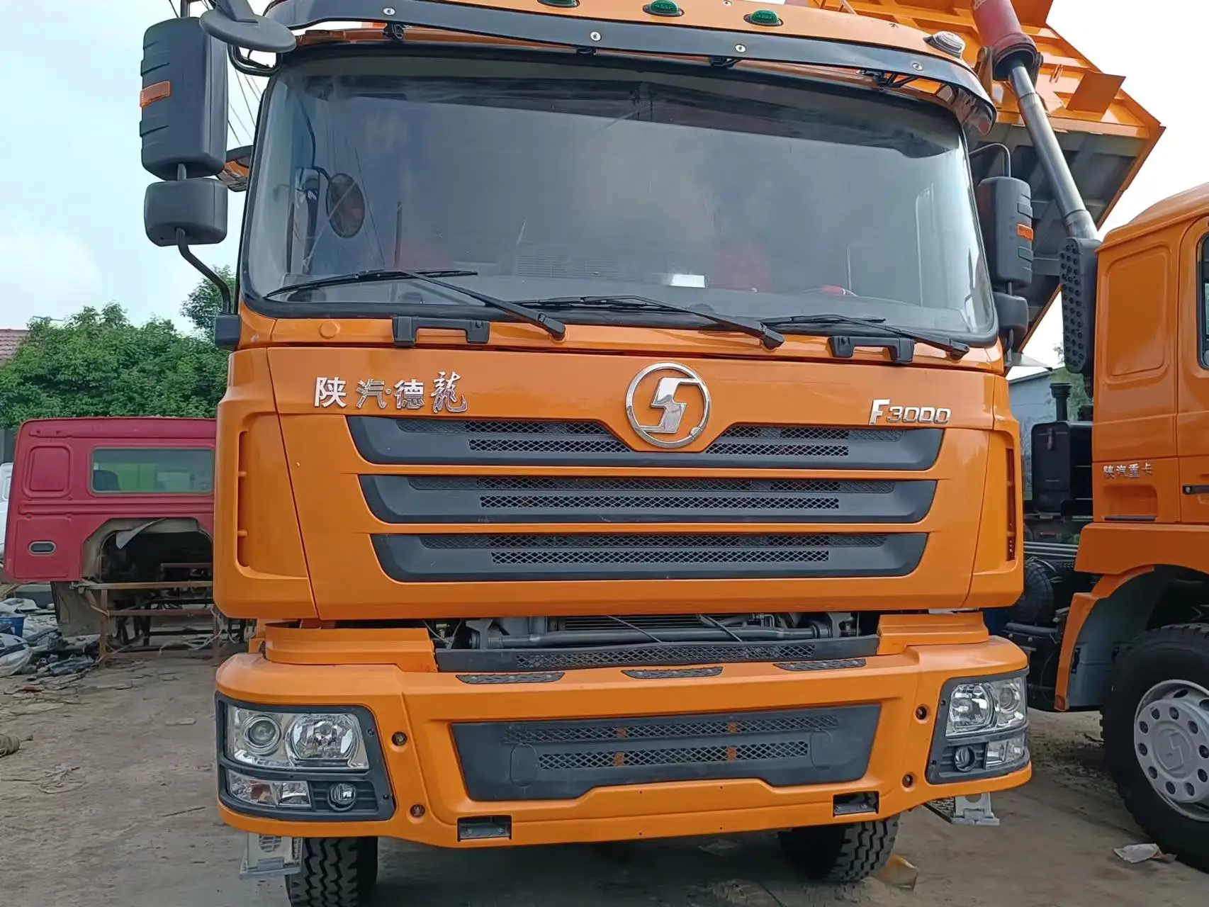 Hot selling Heavy load capacity Hot sale SHACMAN H3000 60ton 16cubic meter 10 wheel dump truck tipper truck to Lagos