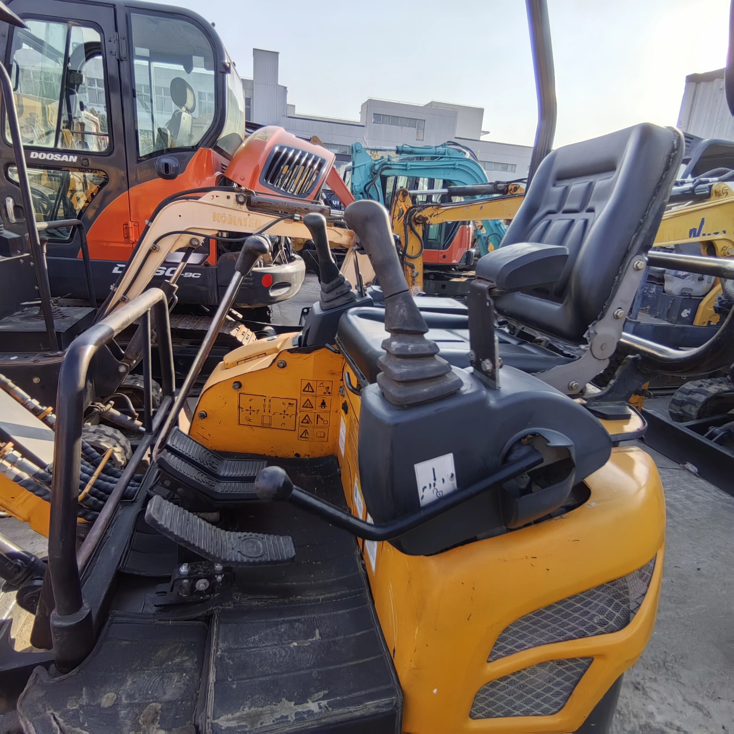 Лидер продаж подержанный гусеничный мини-экскаватор YANMAR ViO20 хорошее состояние оригинальные основные компоненты двигатель 2 тонны Рабочий вес