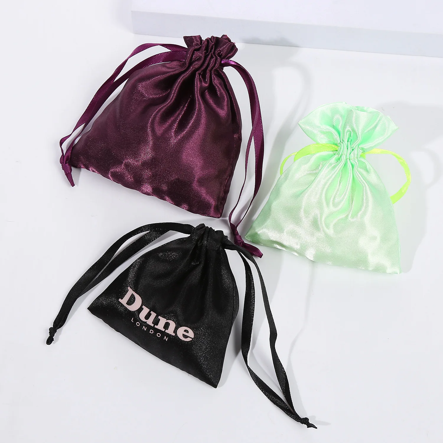 High Quality Luxury Custom Logo Printed Satin Bags Colorful Silk Satin Drawstring Bag