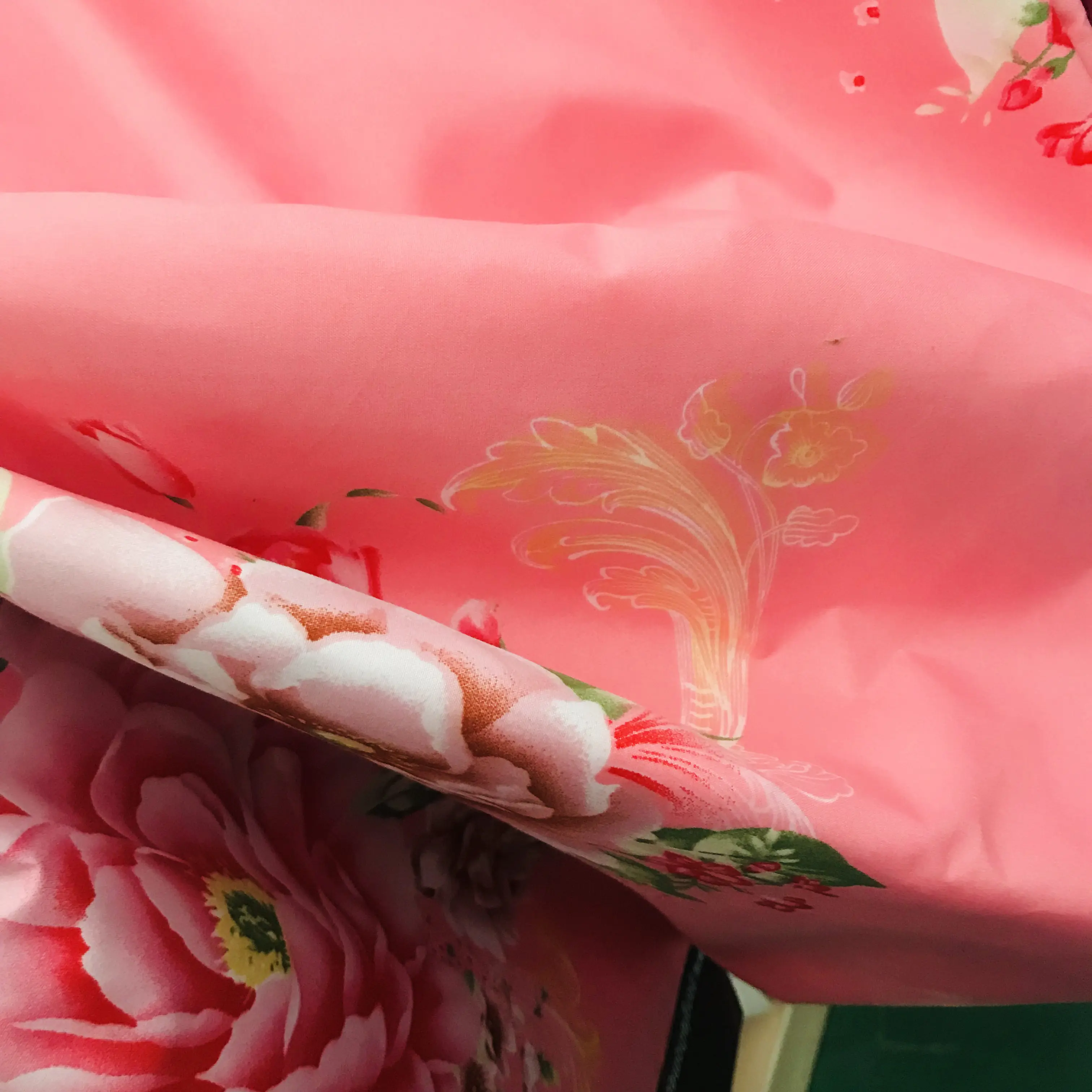 Custom big flower pink 100% polyester print microfiber fabric for bed sheet