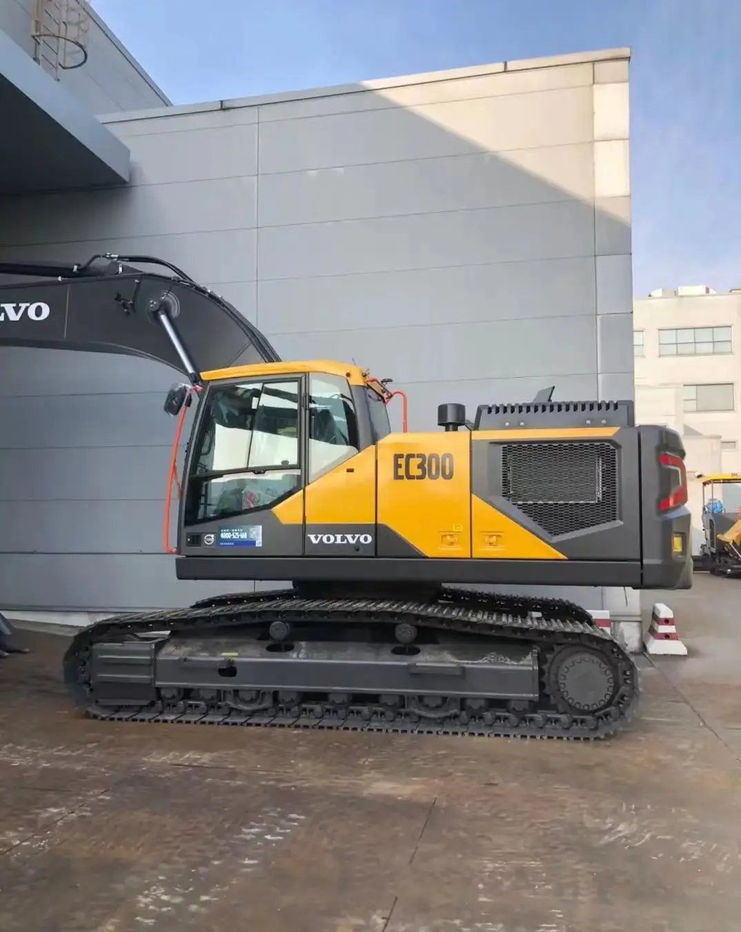 Лидер продаж подержанный гусеничный экскаватор Volvo Ec300 машина по низкой цене