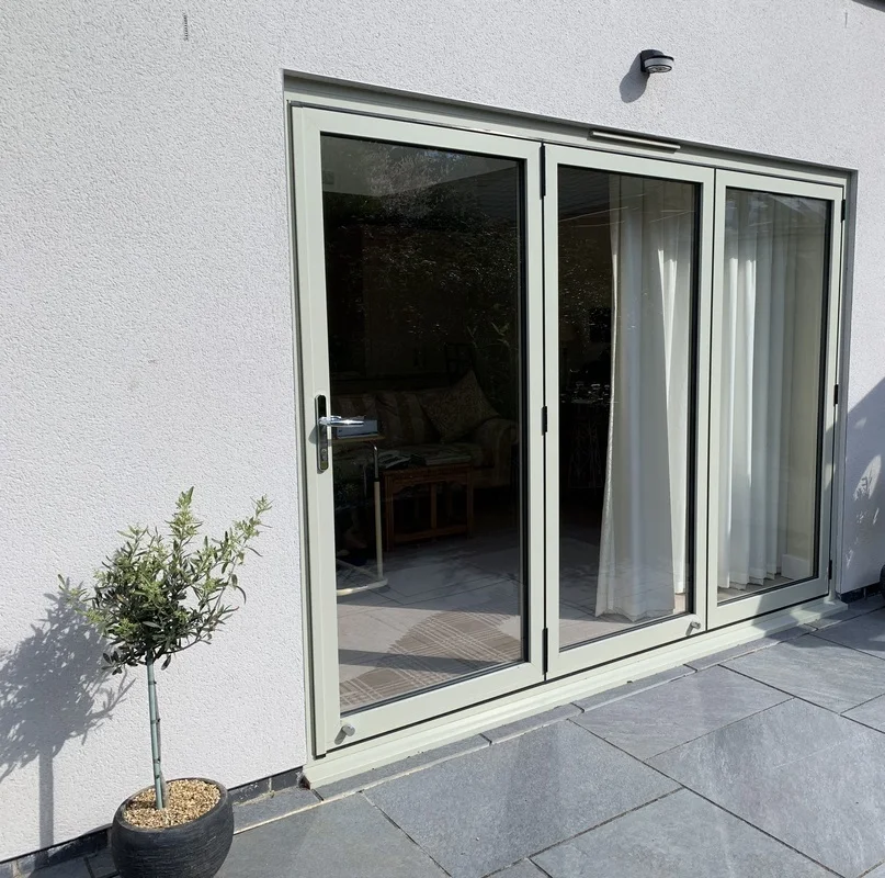 Customized waterproof exterior aluminum accordion doors glass bifold doors patio bi folding door