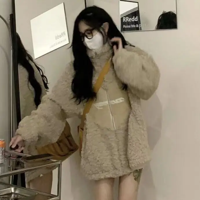 Luxury environmental protection imitation otter rabbit long fur fur coat women 2023 new mink fur coat factory direct sales.