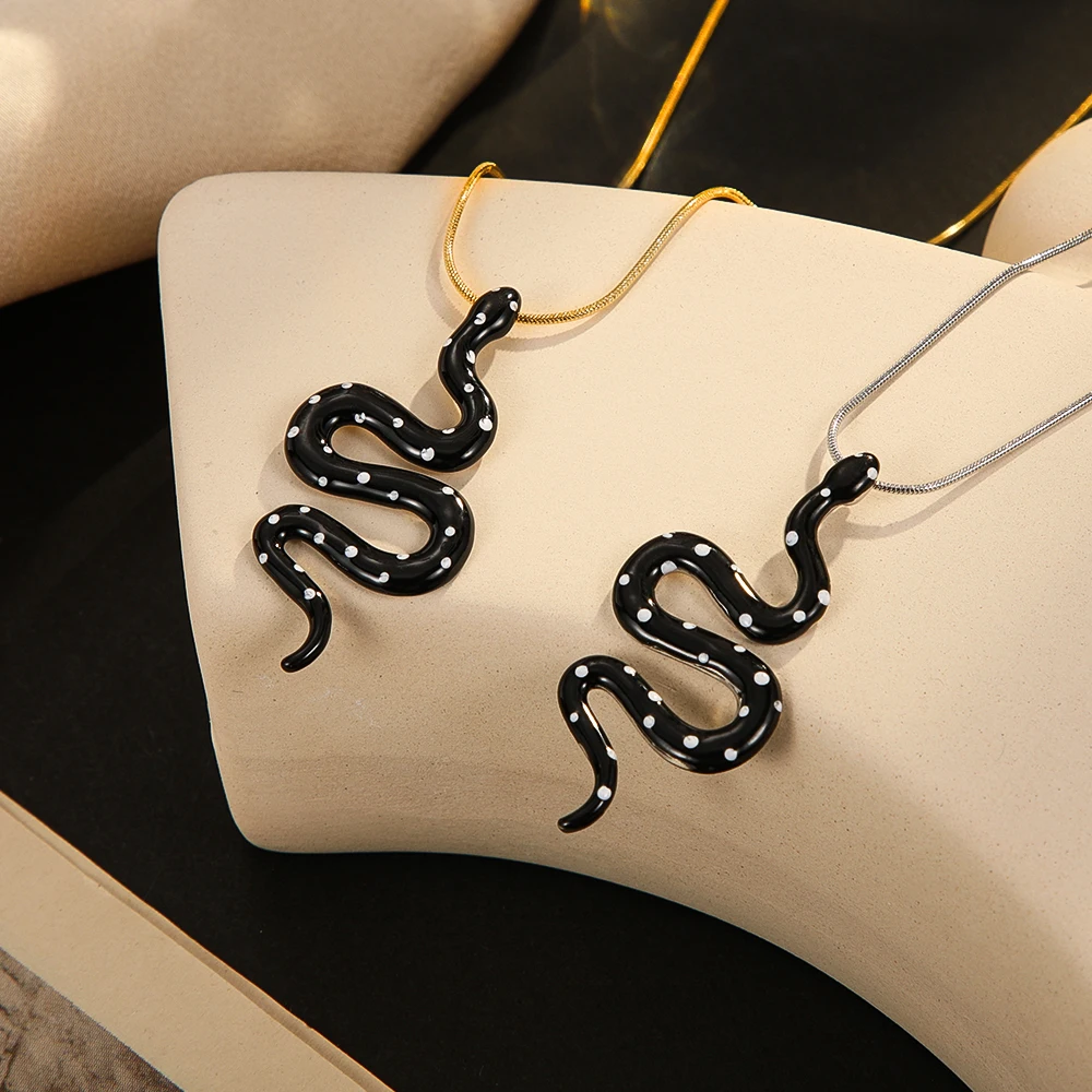 Fashion Jewelry Black White Cobra Snake Pendant Stainless Steel Necklace 14K Gold Plating For Women