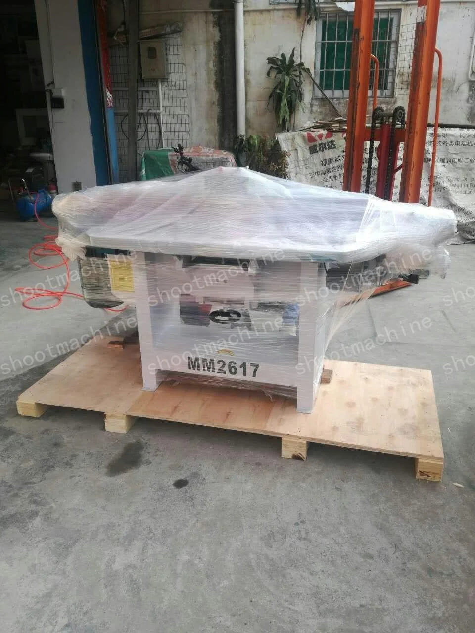 Снимать бренд деревообрабатывающий вертикальный кромкошлифовальный станок MM2617