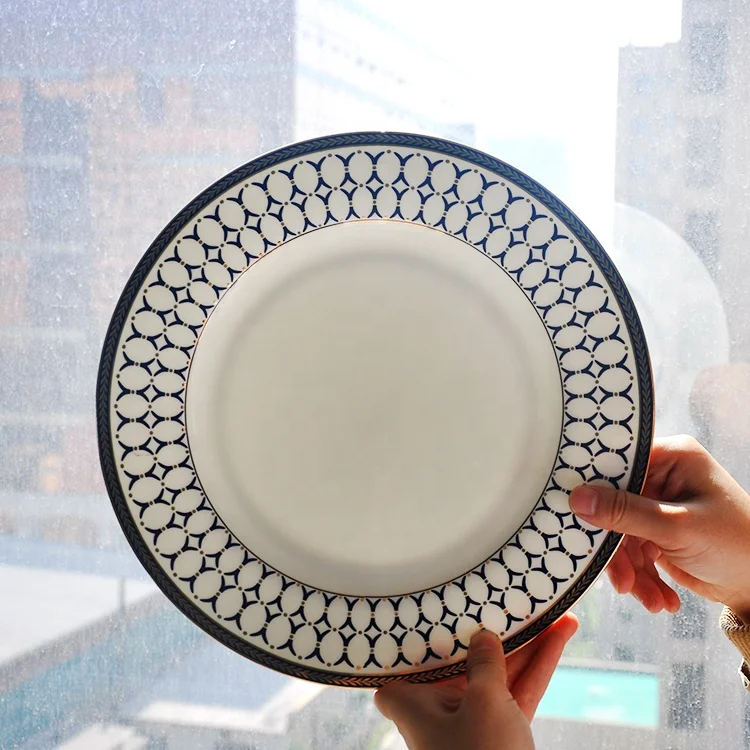 Wholesale Best Royal Fine Bone China Dinnerware Set Contemporary Design with Navy Blue and Gold Rimmed Line for Weddings