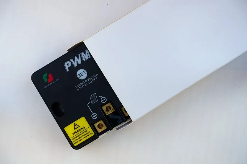  Дропшиппинг 3 режим работы от батареи Макс 4AWG провода с выходом 5V/2A напряжение на выходе USB 12/24V 10A PWM регулятором солнечного заряда