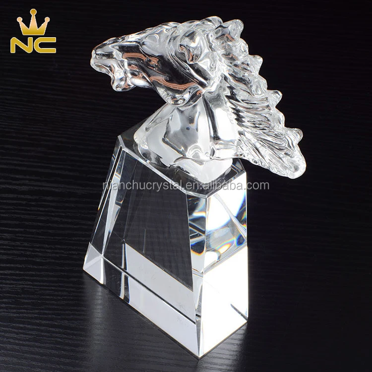 
High Quality Crystal Horse Head Award For Team Spirit Trophy Figurines 