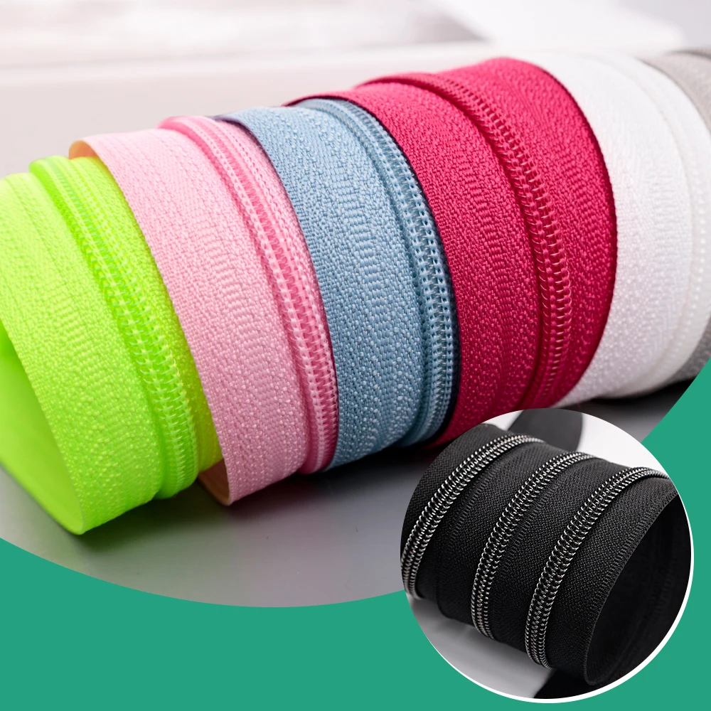 5# Custom Size Multi-Color Coil Nylon Zippers Roll For Clothing Handbags By The Yard Polyester Tape Teeth Run Smoothly Long Zips