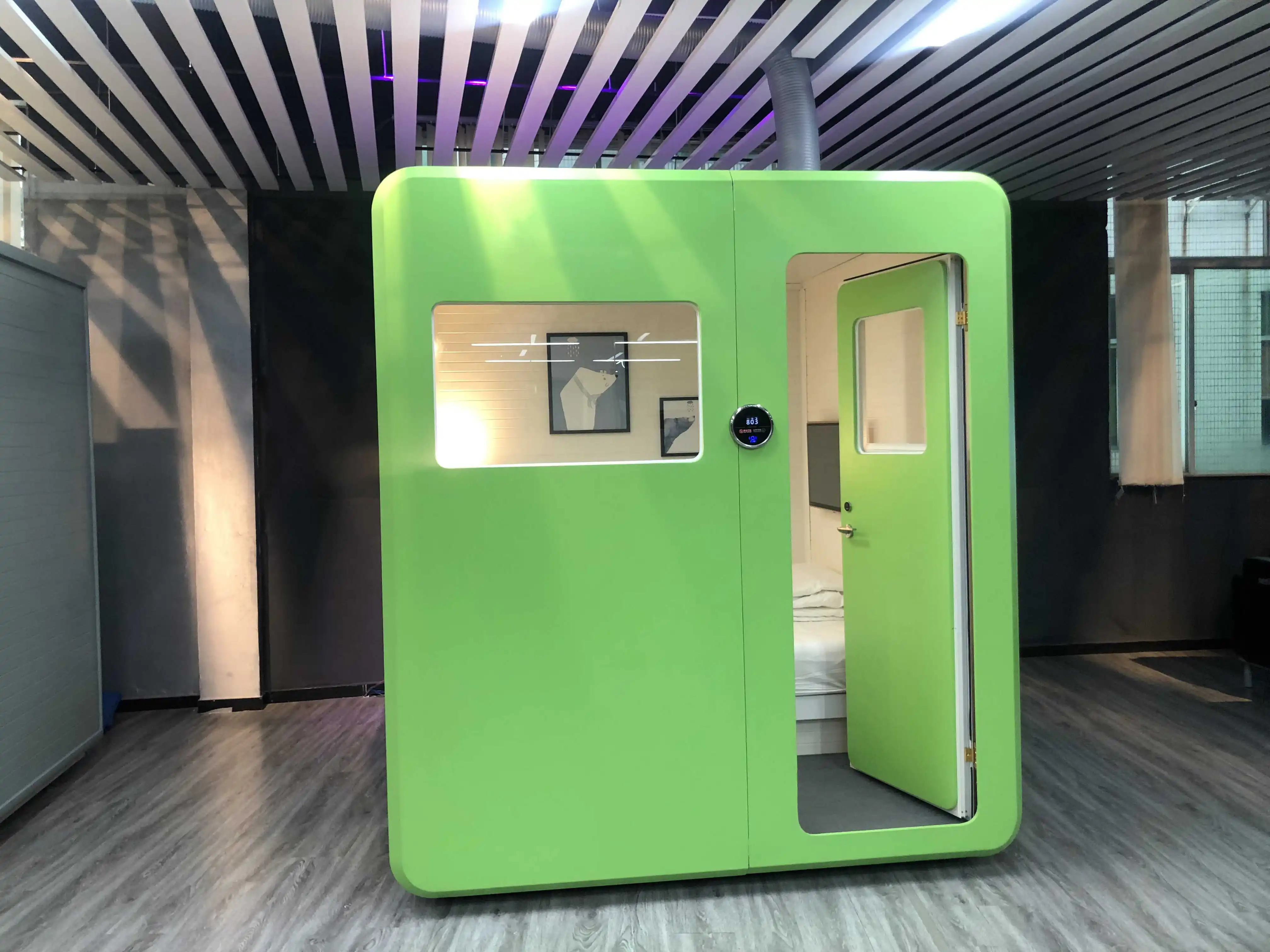 WIMI Factory Supply Wooden Aluminum Space Saving Japan Capsule Hotel Beds Room Hotel Sleeping Pods