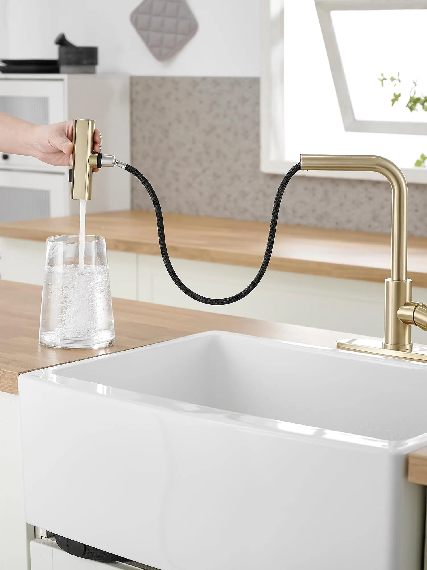 Factory Luxury Brass Kitchen Tap Sink Mixer Brushed Gold Kitchen Faucet With Pull Down Sprayer