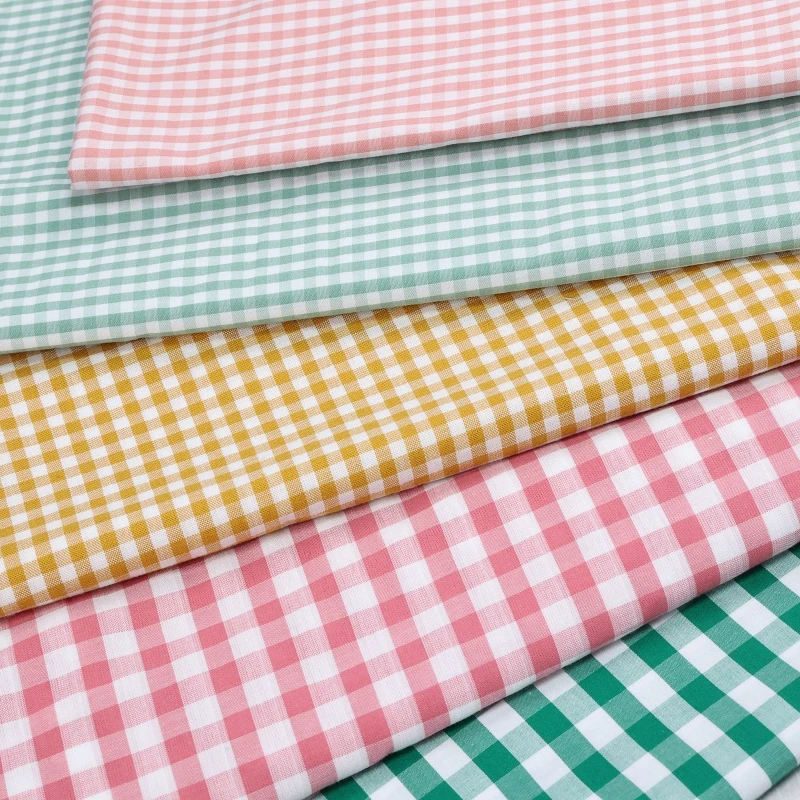 China Textile Yarn Dyed Shirting Fabric Woven 100% Cotton Plaid Poplin Fabric for Shirt Women