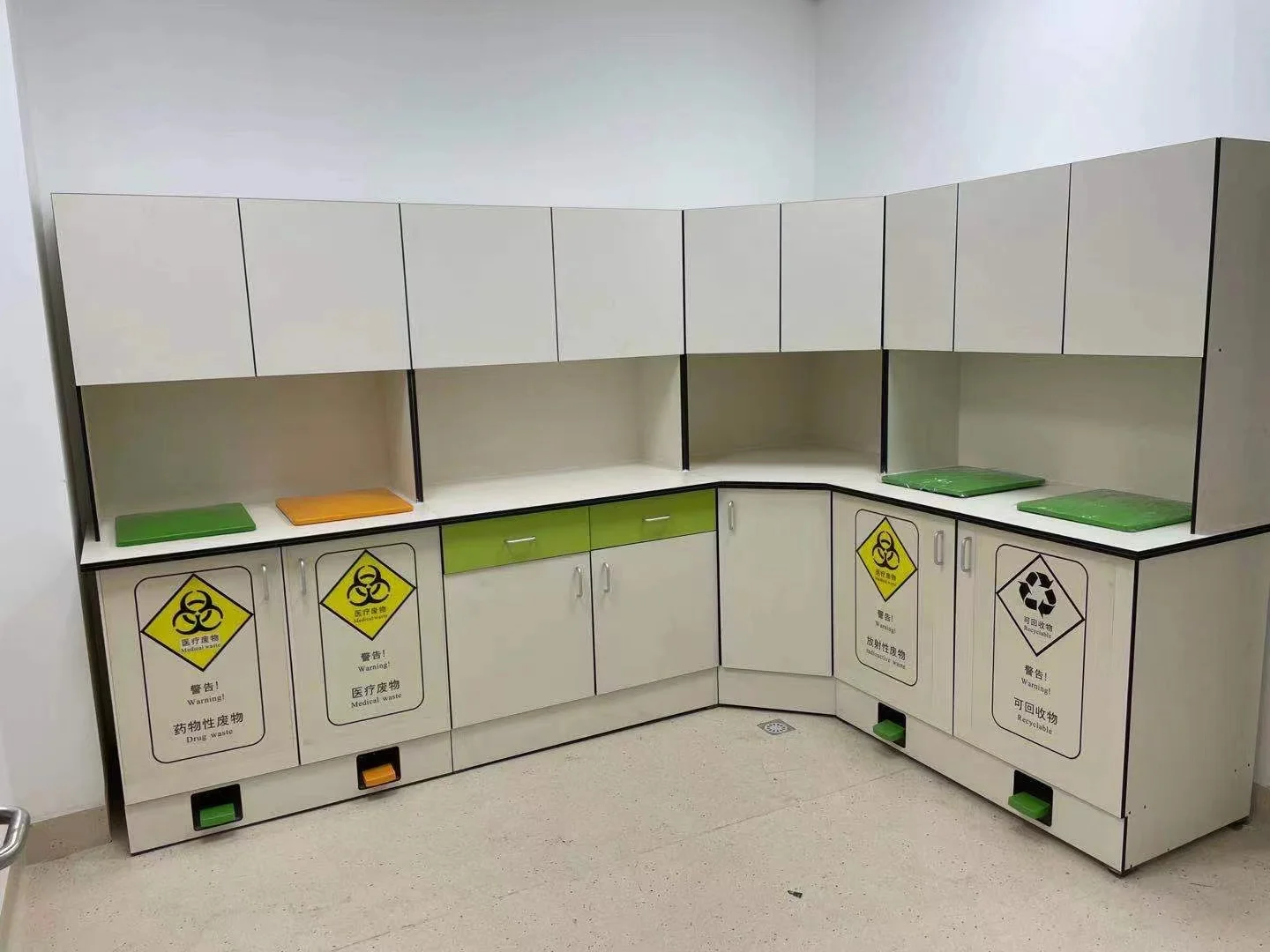 OEM full set HPL cabinet medical waste garbage storage with sink Compact 1460kgs/M3 12mm HPL Furniture For hospital