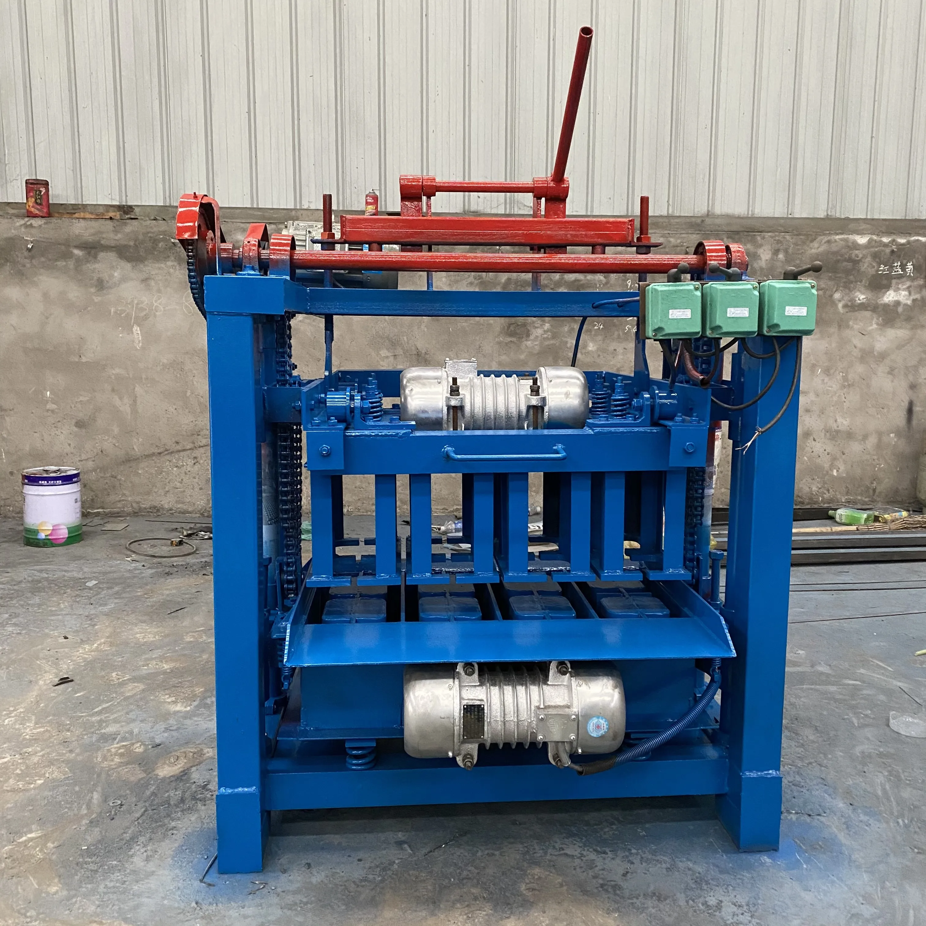 High efficiency manual brick making machine  rural construction small interlocking cement brick machine for African users
