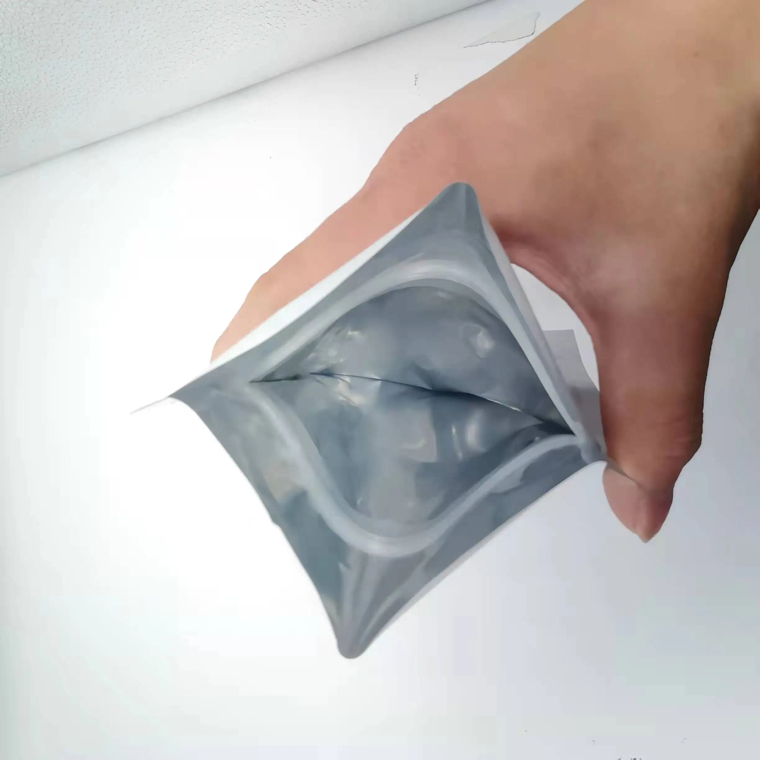 Wholesale Child Proof Mylar Bags Zipper Sealed Polyester Bag For Food Storage Packaging