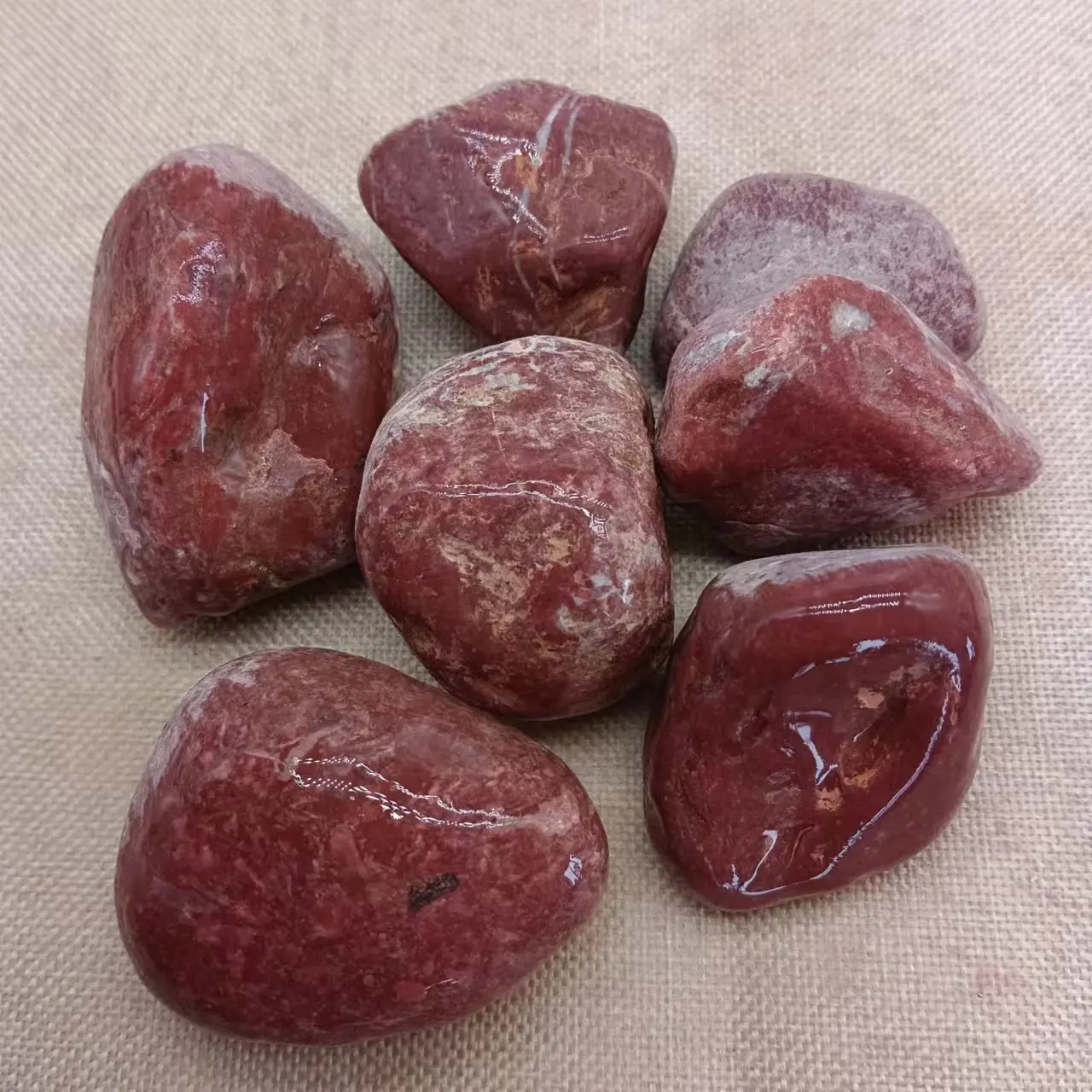 Chicken blood red Natural crushed Marble Pea Gravel special hard stone for terrazzo grit wash marble chips for flooring