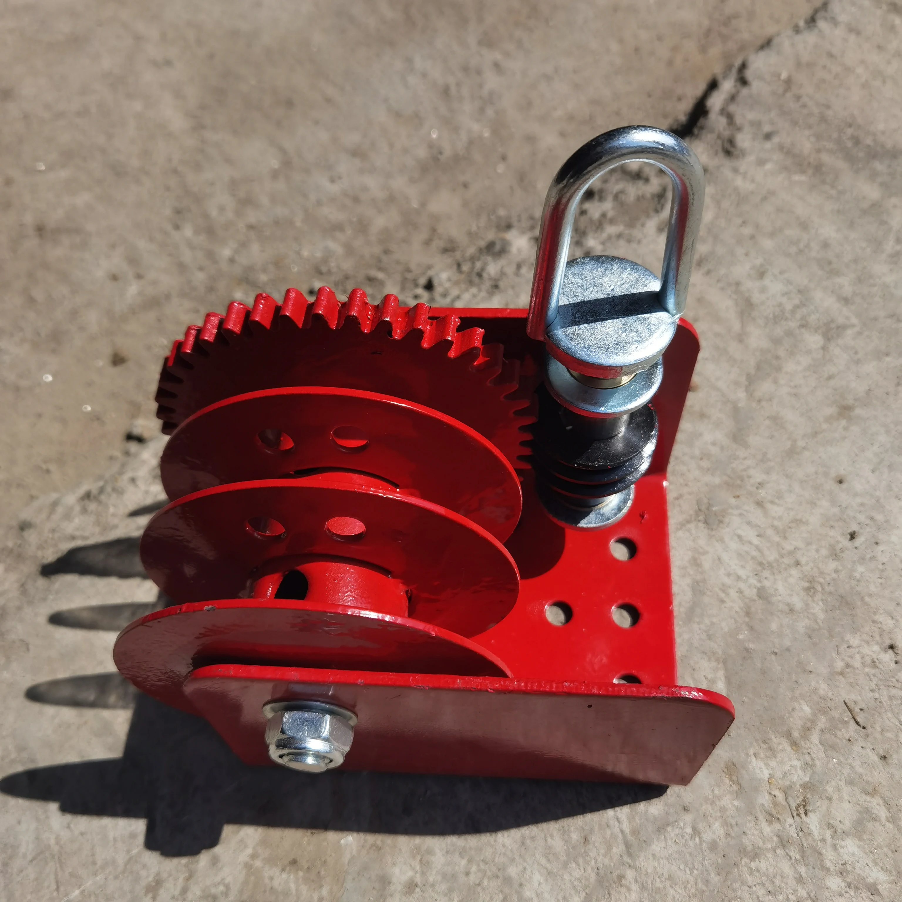 Hot sale automatic poultry farm winch system for chicken broiler water drinking line poultry manual hand winch