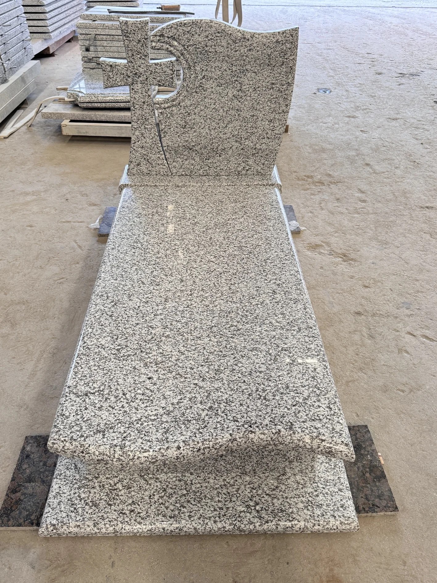 Sesame white granite tombstone light grey color tombstone one whole set Jilin white granite tombstone