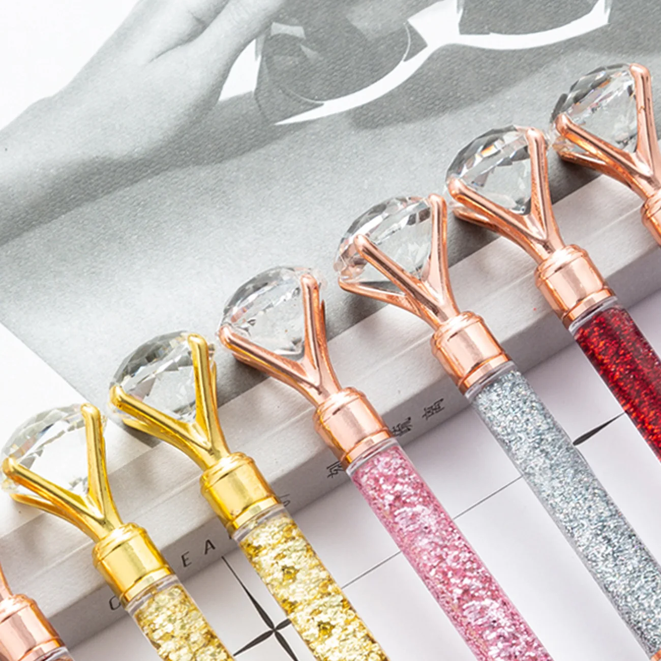 Wholesale High Quality Creative Diamond Metal Ballpoint Pen Metal Ballpoint Pen Printing Logo 1.0mm