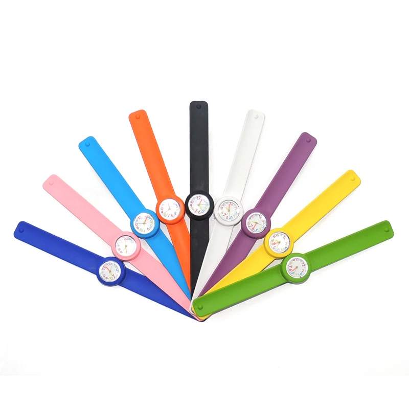 Lovely cartoon solid color silica gel watch beat wrist watch silica gel quartz watch environmental