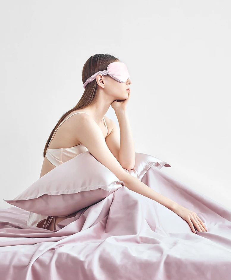 Breathable Moisture Absorbing Perfect Gift 100% Satin Silk Eye Mask and Pillowcase Set with Scrunchie and Pouch