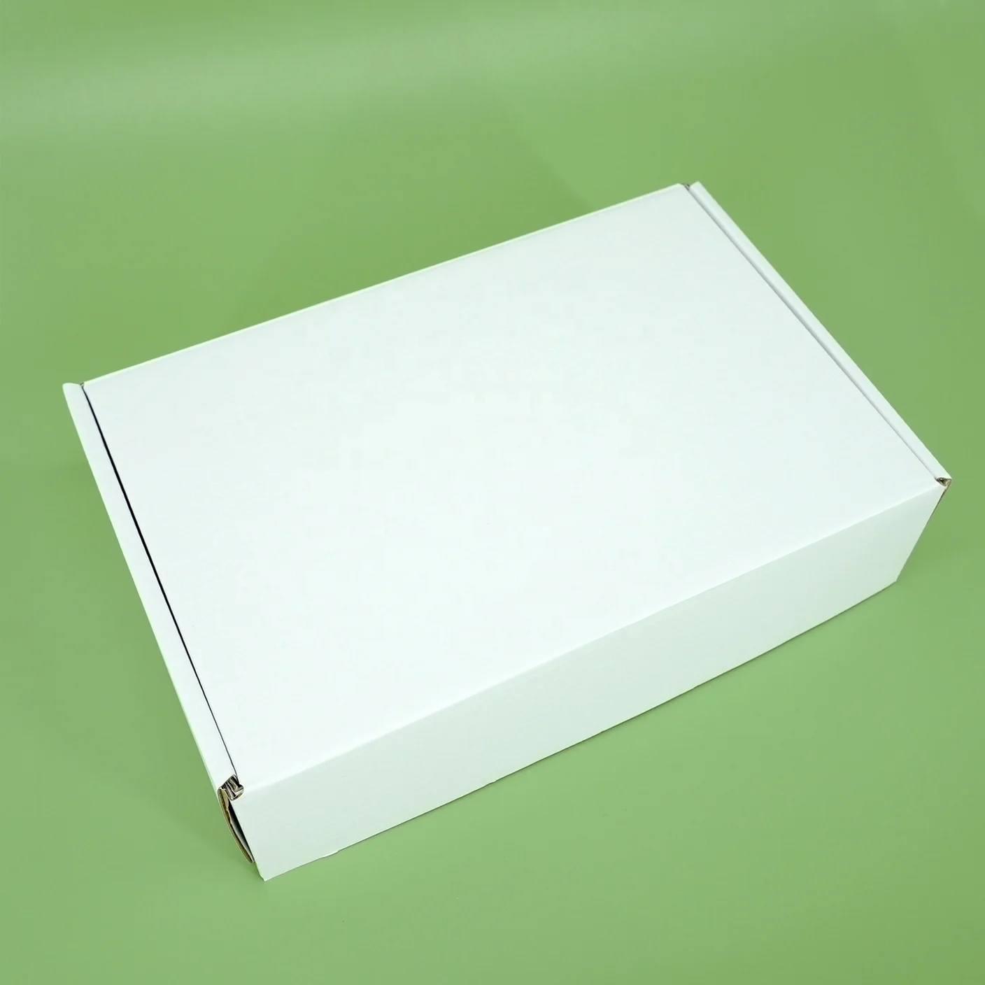 Small Clothing Shoe Paper Box Packaging Mailer Corrugated Cardboard Boxes Custom Blank White Shipping Box with Logo