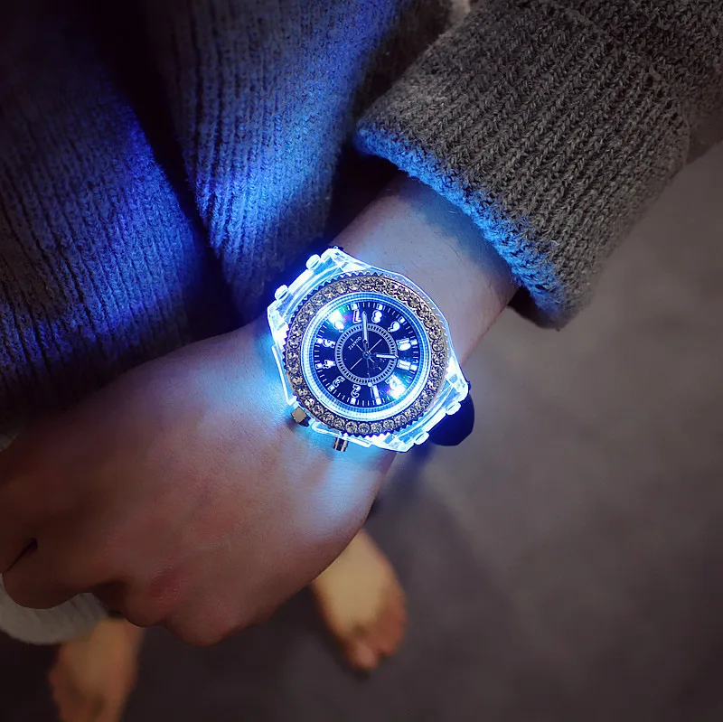 Уникальные светящиеся Детские часы из силикагеля мужские и женские спортивные кварцевые часы
