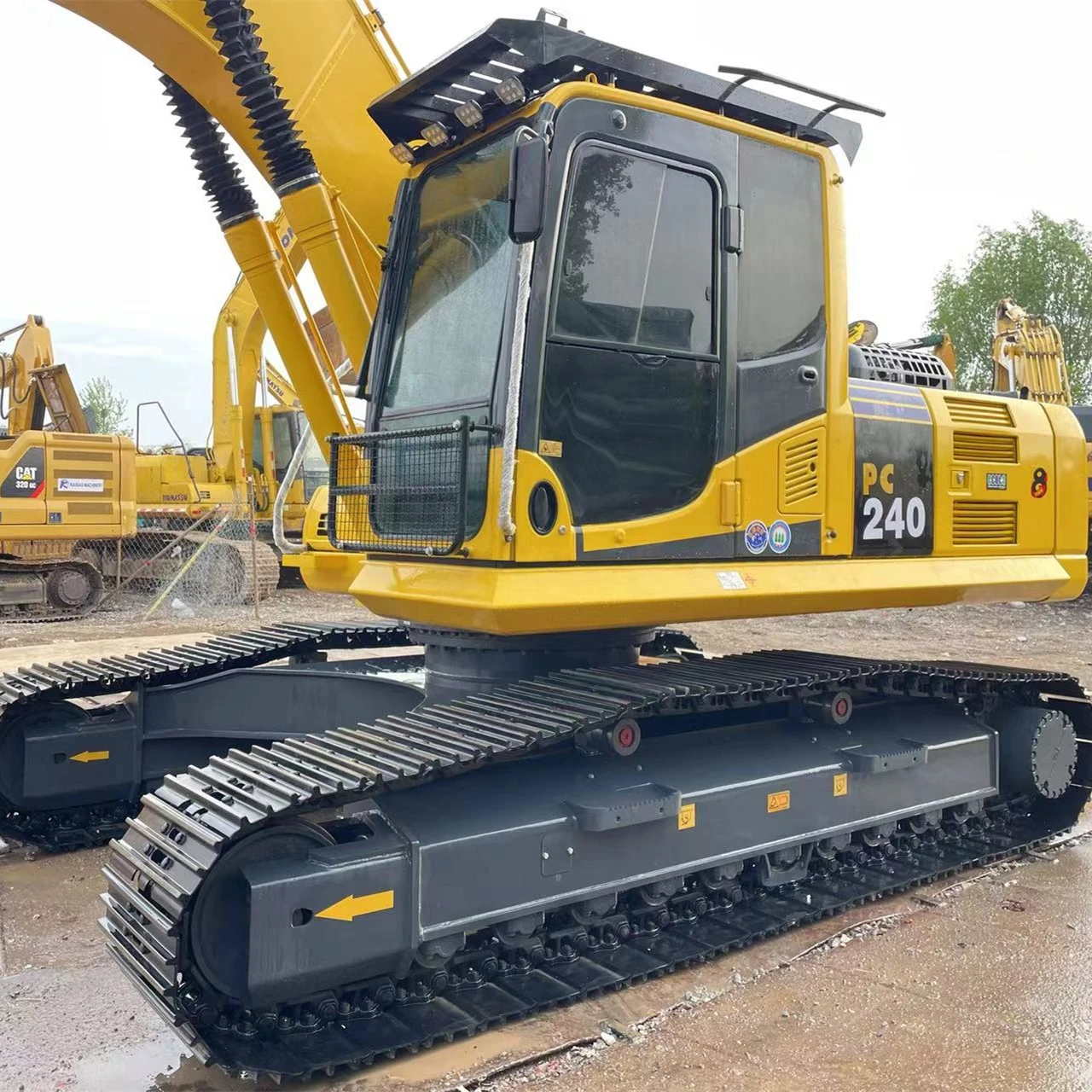 Экскаватор Подержанный из Японии оригинальный PC240-8 KOMATSU экскаватор 24 тонны для продажи в хорошем состоянии низкая цена