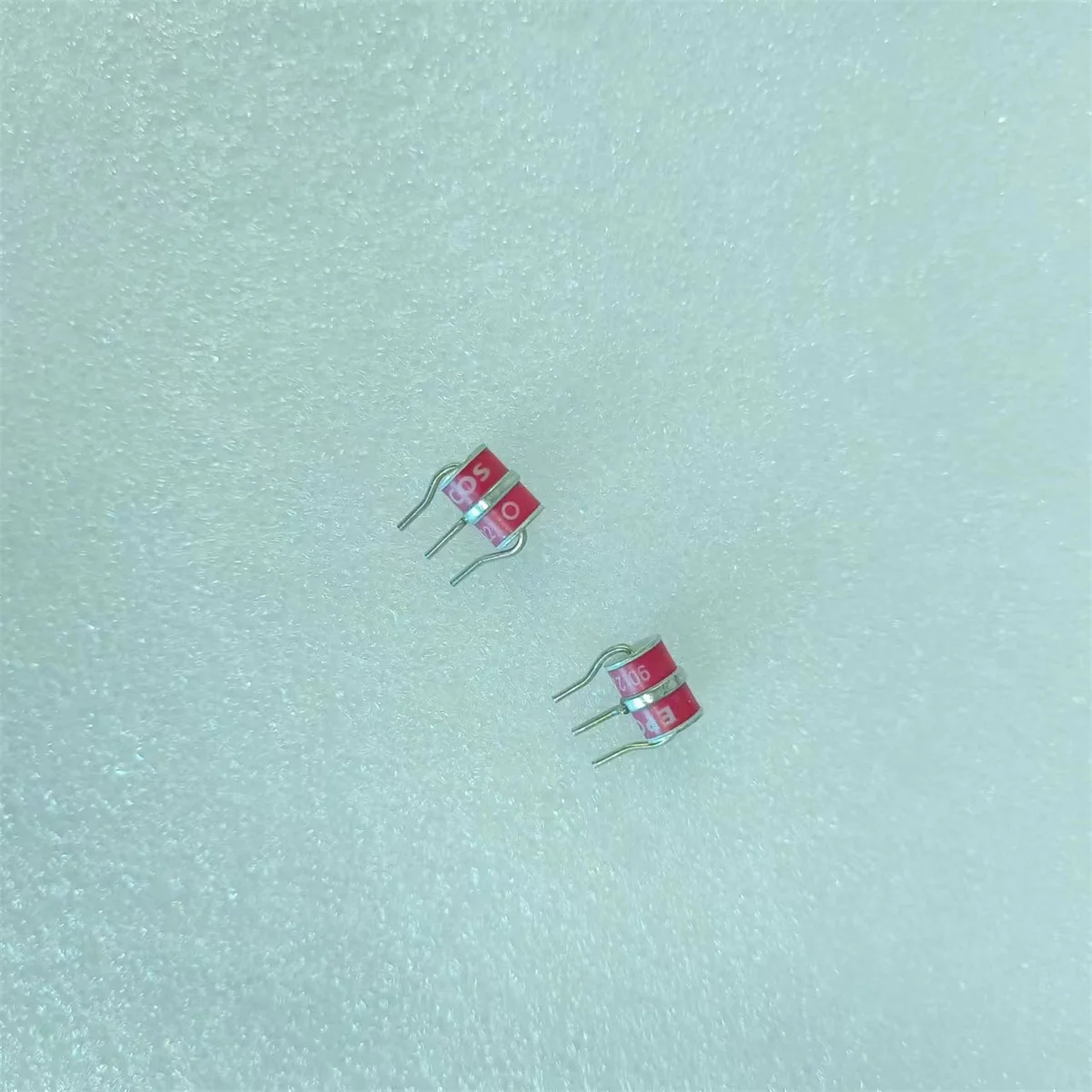 GDT 3-electrode Surge arrester T83-A350X  B88069X8690B502  gas discharge tube