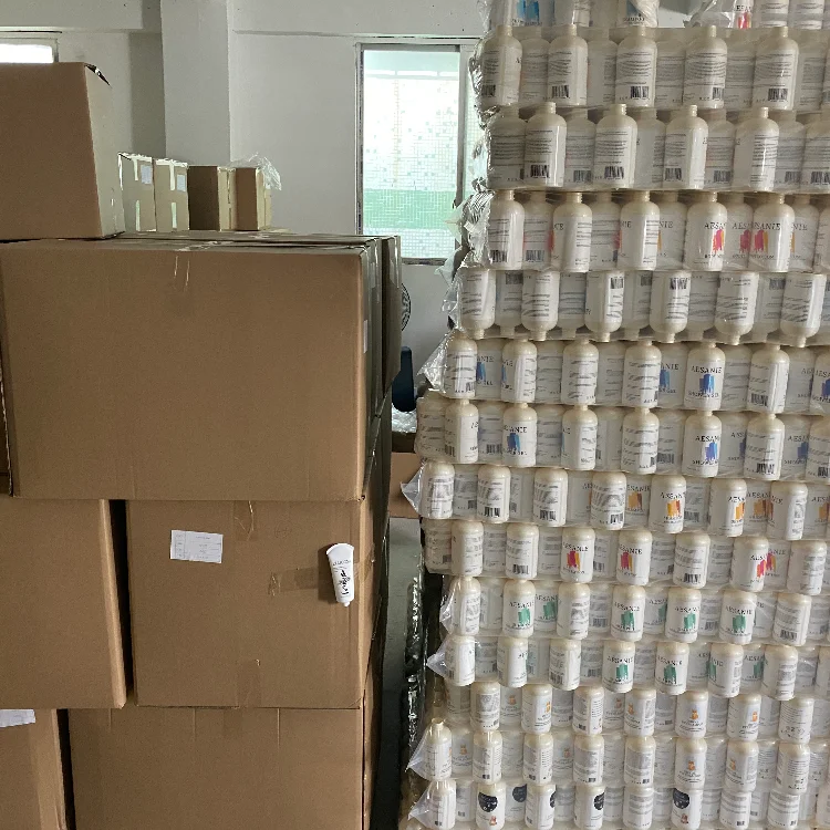 
Hot Selling Softening Hand Care Lotion Moisturizing Anti Chapping Whitening Perfume Essential Oil mond sub honey almo Hand Cream 