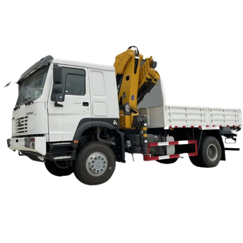 Good price SINOTRUK HOWO 6.3T crane lorry truck SINOTRUK HOWO knukcle folded boom on cargo truck for construction sites