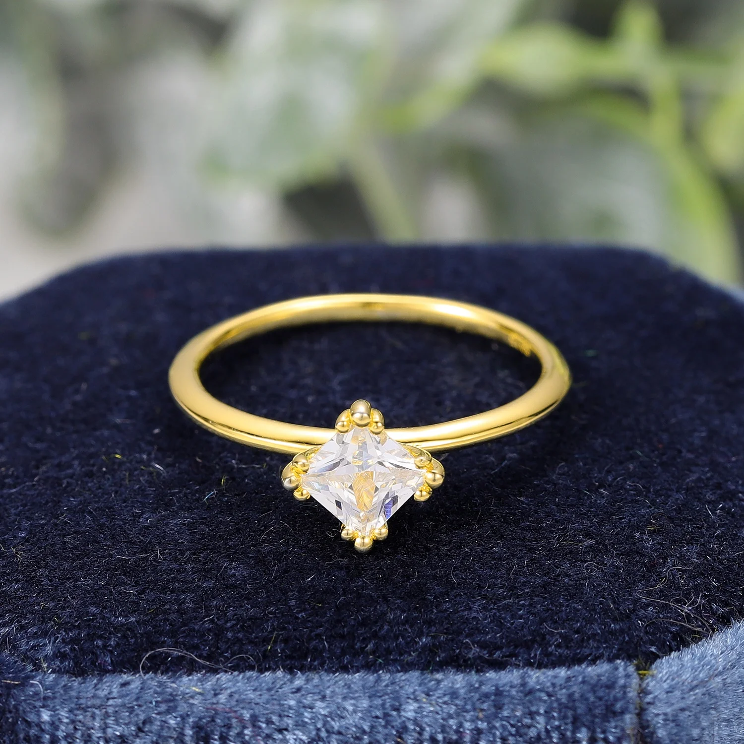 Minimalist Solitaire Princess Cut 5x5MM D VVS Moissanite Diamond Ring 10K 14K 18K Gold Engagement Rings for Ladies