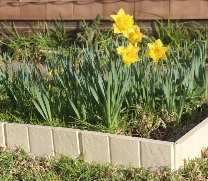 
diy innovative design easy install 10cmX3m metal garden edging brick pattern lawn edge 