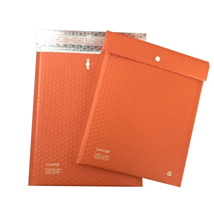 Reusable decorative bubble mailers with button for christmas packaging