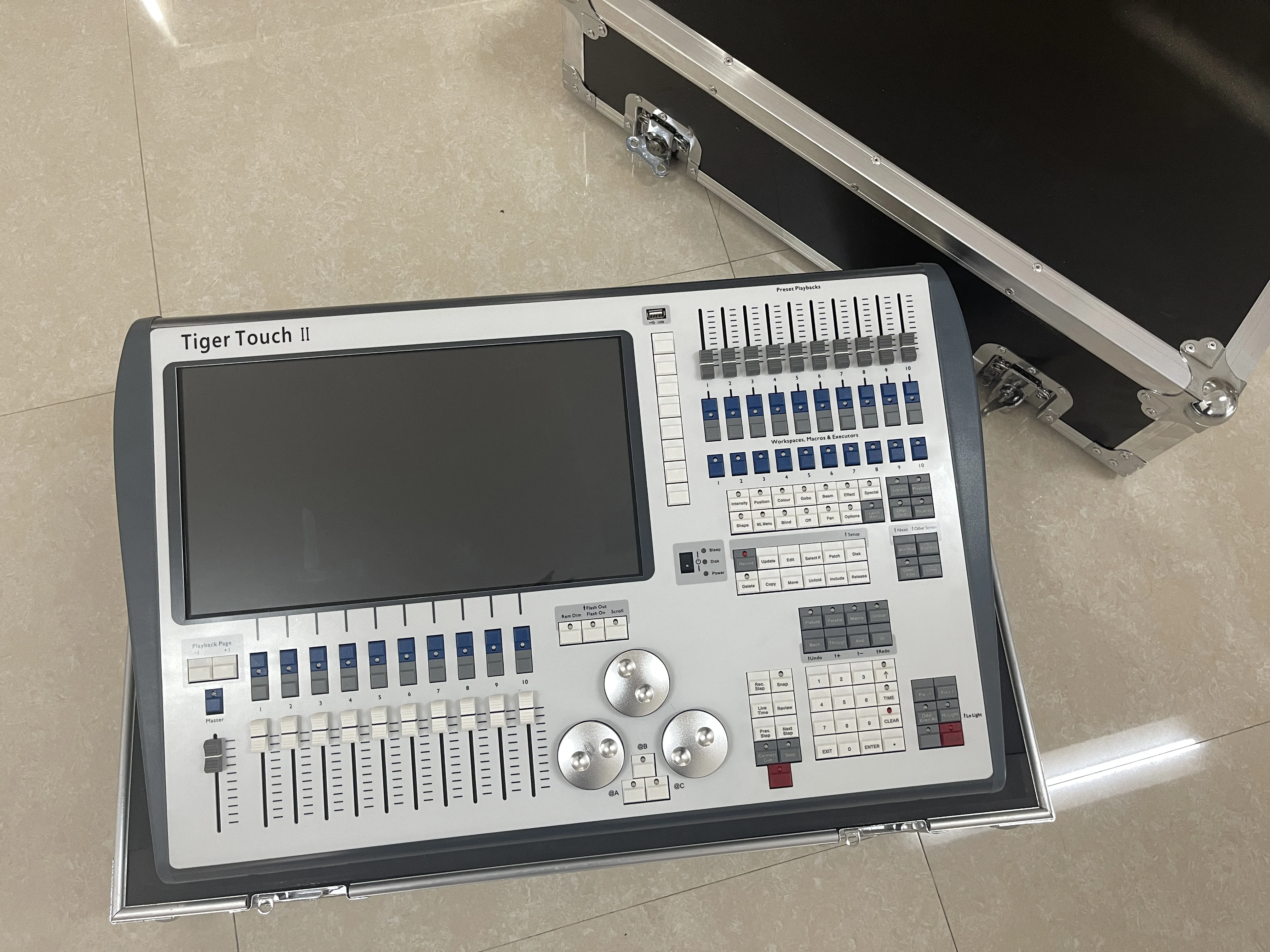 Распродажа тигровая консоль TT II ручной DMX контроллер для сценического освещения движущаяся головка может и