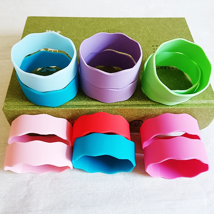 Hot selling mother and baby products milk bottle silicon band water cup cover baby bottle non-slip anti-scalding silicone band