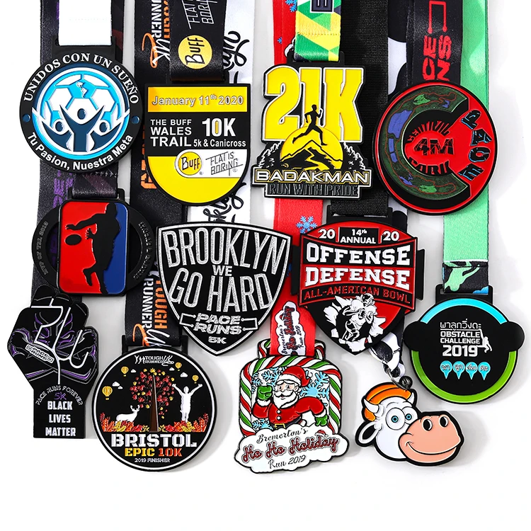 Souvenir Gifts Award Medal Manufacturer Customized Sports Medals 3D Swim Swimming Soccer Football Marathon Run Running Medal